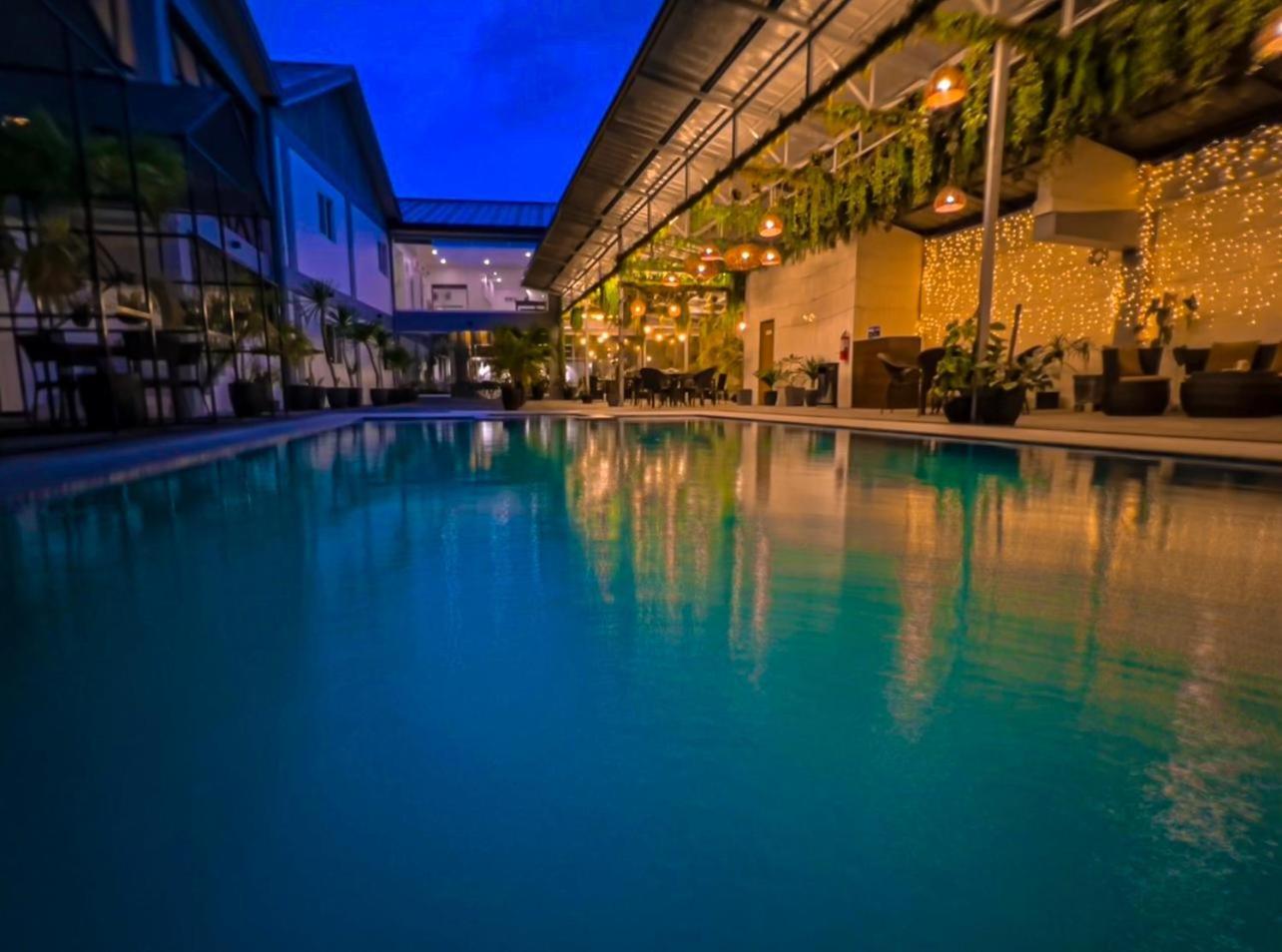 Hotel Halo Angeles City Exteriér fotografie