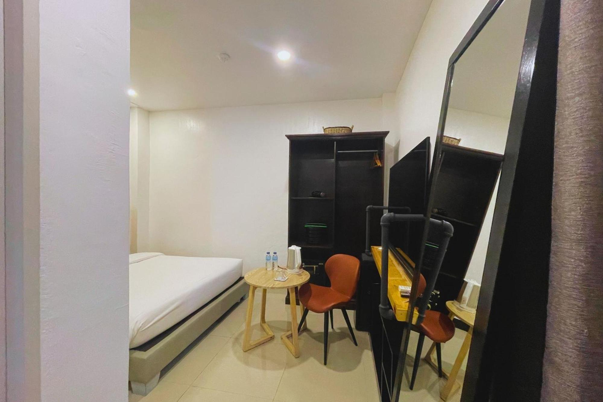 Hotel Halo Angeles City Pokoj fotografie