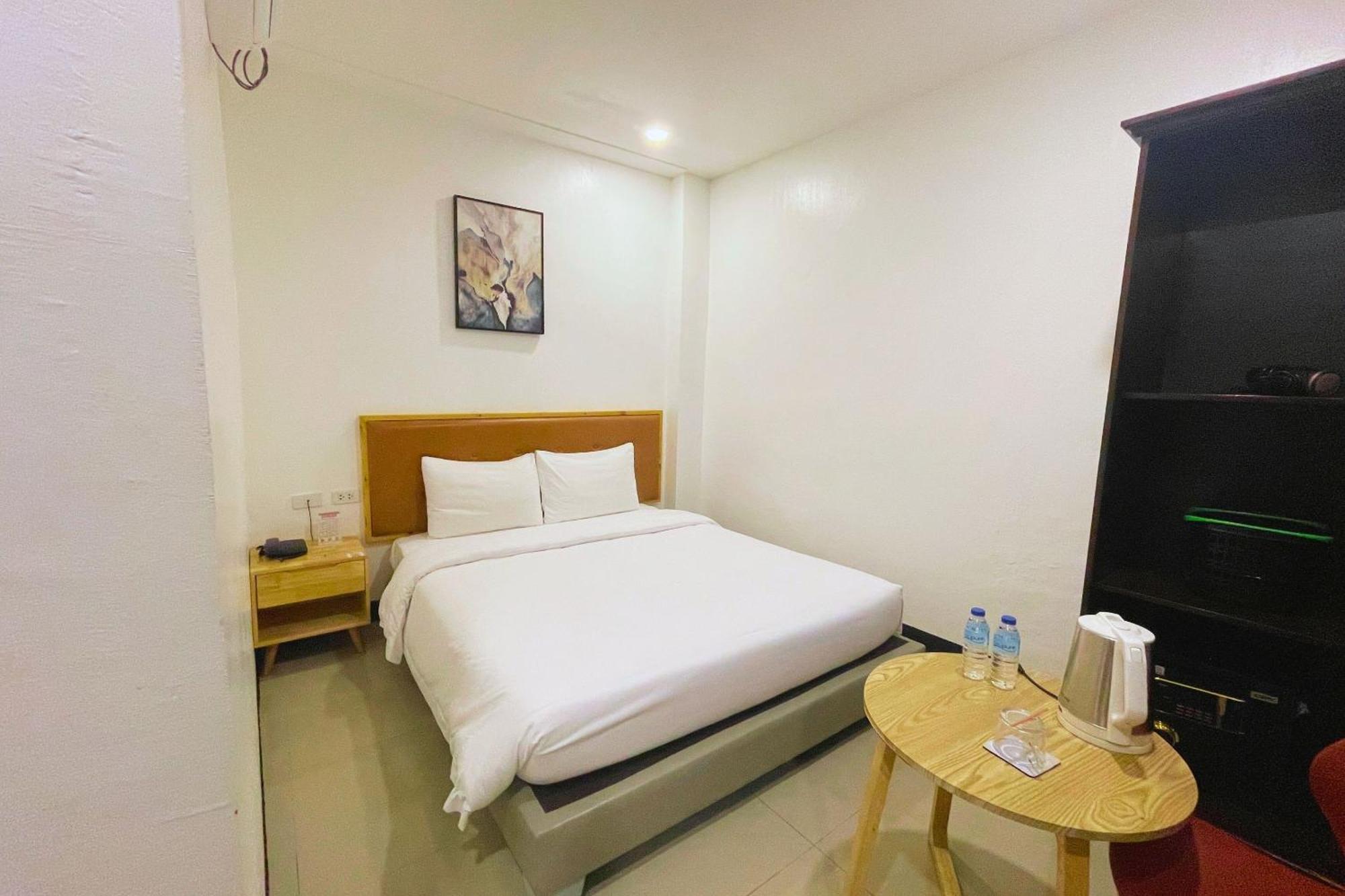 Hotel Halo Angeles City Pokoj fotografie